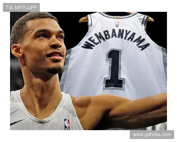 文班亚马带领球队以4胜0负平队史纪录 自己也为破纪录感到惊讶